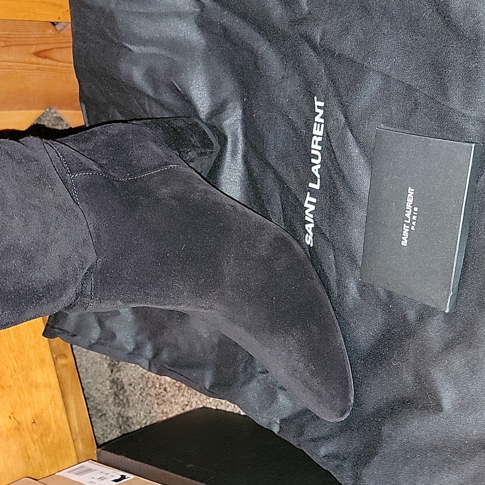 🔥YVES SAINT LAURENT PARIS 38/ 7.5 USA NEW🔥 - Picture 5 of 16